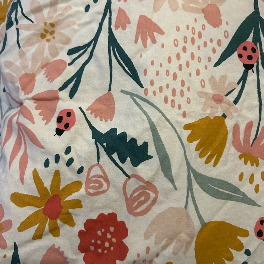 Pillowfort Floral Duvet Cover Set - Pink, Yellow, Green, With 2 Pillow Cases - Picture 2 of 6